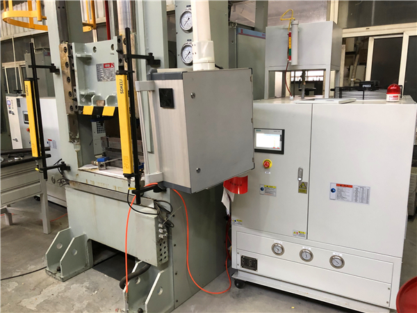 模溫機(jī)工業(yè)流體控溫的目的究竟是什么？