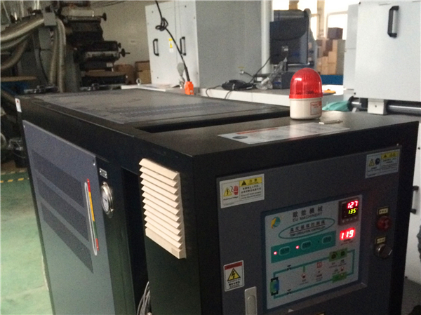 混合干燥機(jī)配模溫機(jī)多少錢？歐能模溫機(jī)物美價廉