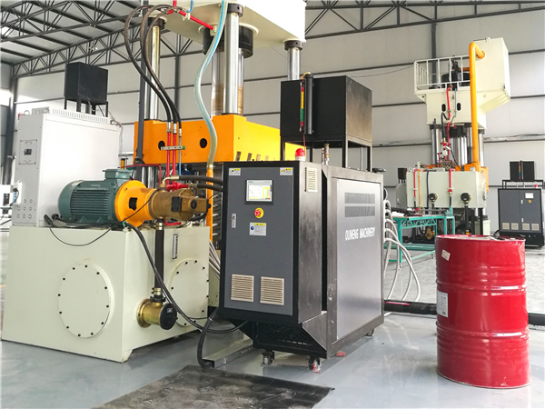 復(fù)合材料油溫機(jī)價格貴嗎？「歐能機(jī)械」內(nèi)部價格表告訴您答案