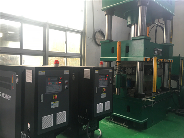 SMC復合材料油溫機