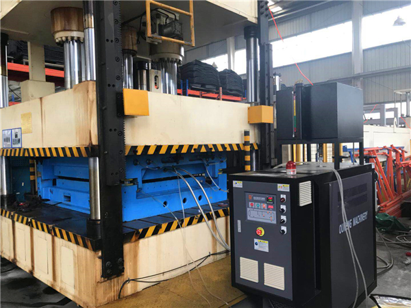 模溫機導(dǎo)熱油超溫如何解決？