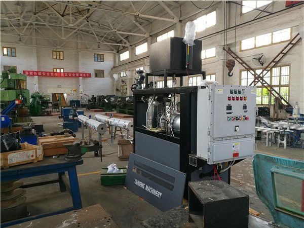 化工防爆油加熱器，確保生產(chǎn)民用爆炸物品的安全性